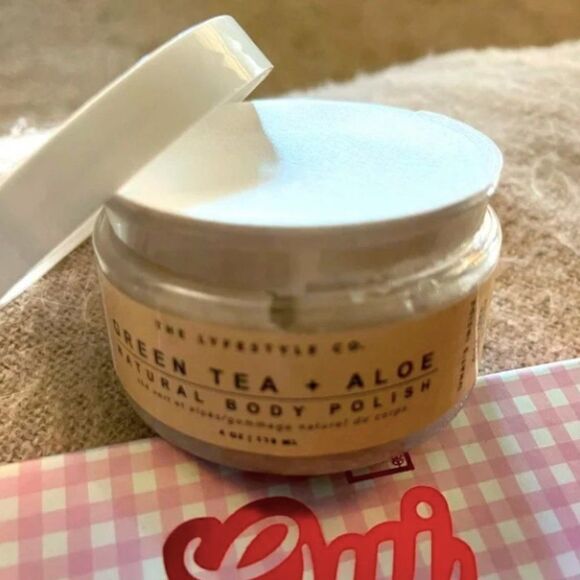 Green Tea & Aloe Body Polish - Picture 2 of 4